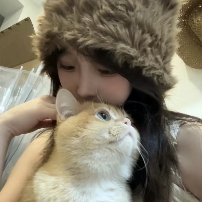 变身少女露比 海报